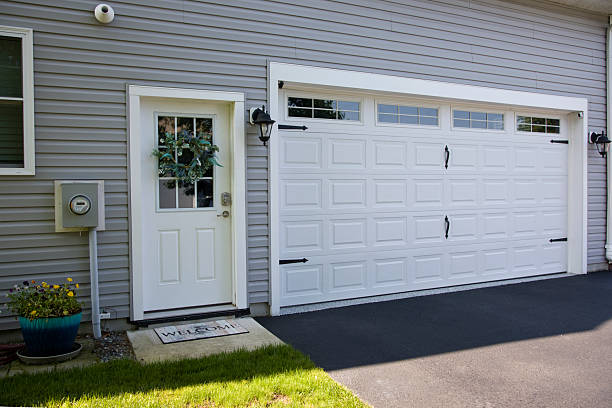 24/7 Emergency Garage Door Panel Replacement experts in Lawrenceville, VA